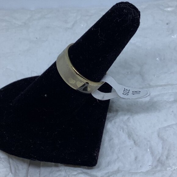 Triple Heart Unisex Ring Band Gold Tone Size 8 - Picture 2 of 9